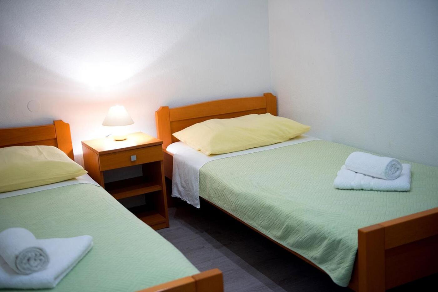 Apartments And Rooms Robi Podstrana Zewnętrze zdjęcie