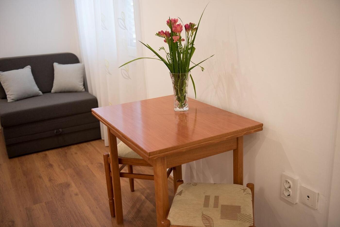 Apartments And Rooms Robi Podstrana Zewnętrze zdjęcie